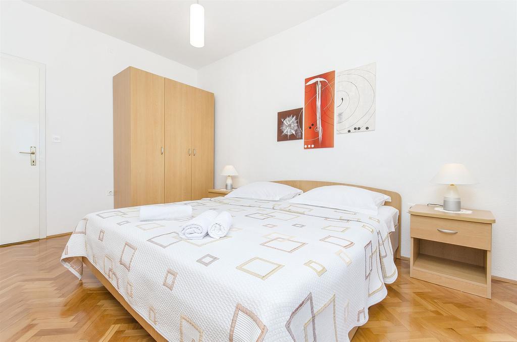 Apartments Kunac Podgora Eksteriør billede